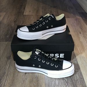 Converse shoe
